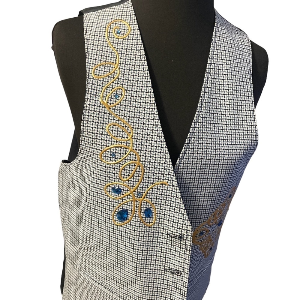 Unique Designs Collectable Size Large Women's Vest - image 5